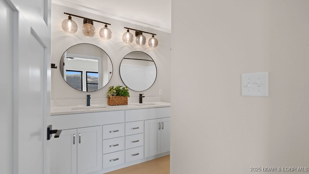 Camdenton, Missouri, 65020, United States, 4 Bedrooms Bedrooms, ,4 BathroomsBathrooms,Residential,Active,1945094