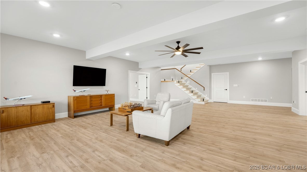 Osage Beach, Missouri, 65065, United States, 4 Bedrooms Bedrooms, ,5 BathroomsBathrooms,Residential,Active,2008724