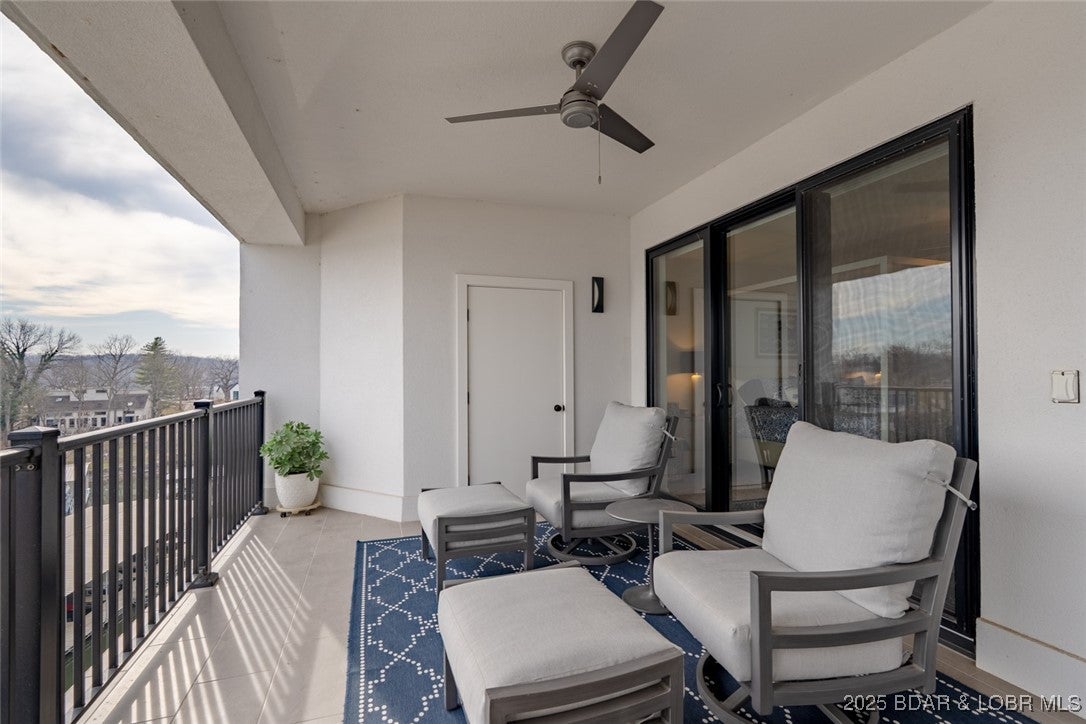 Sunrise Beach, Missouri, 65079, United States, 4 Bedrooms Bedrooms, ,5 BathroomsBathrooms,Residential,Active,2008284