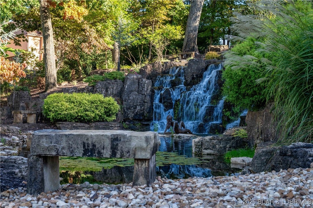 Porto Cima, Missouri, 65079, United States, 5 Bedrooms Bedrooms, ,4 BathroomsBathrooms,Residential,Active,1973370