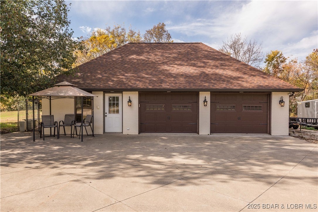 Jefferson City, Missouri, 65109, United States, 4 Bedrooms Bedrooms, ,4 BathroomsBathrooms,Residential,Active,1990045