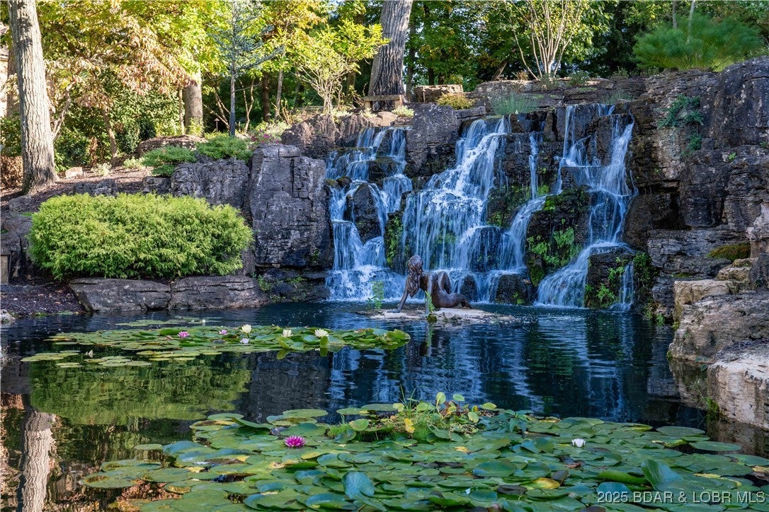 Porto Cima, Missouri, 65079, United States, 5 Bedrooms Bedrooms, ,4 BathroomsBathrooms,Residential,Active,1973370