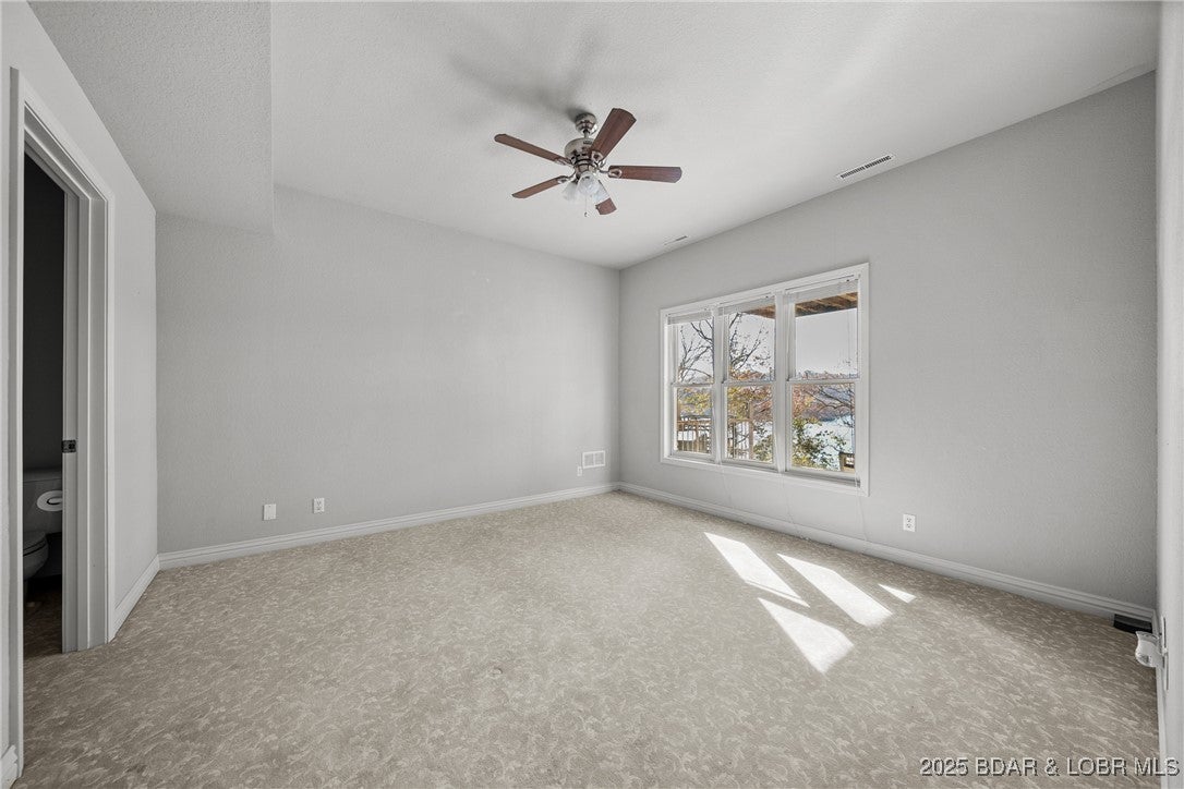 Linn Creek, Missouri, 65052, United States, 7 Bedrooms Bedrooms, ,6 BathroomsBathrooms,Residential,Active,1929474