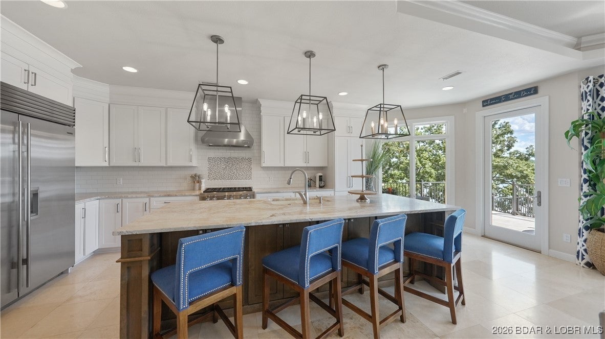 Sunrise Beach, Missouri, 65079, United States, 5 Bedrooms Bedrooms, ,5 BathroomsBathrooms,Residential,Active,2015220