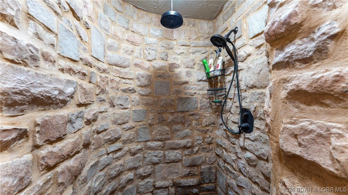 Osage Beach, Missouri, 65065, United States, 8 Bedrooms Bedrooms, ,8 BathroomsBathrooms,Residential,Active,2012239