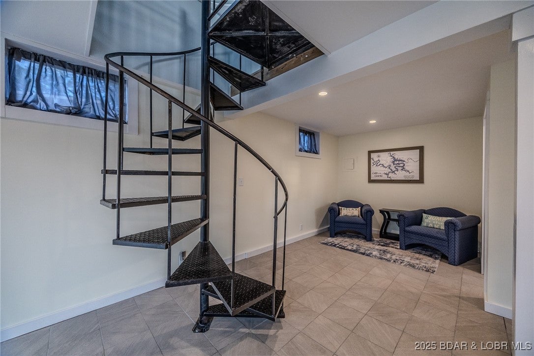 Gravois Mills, Missouri, 65037, United States, 3 Bedrooms Bedrooms, ,3 BathroomsBathrooms,Residential,Active,1945462