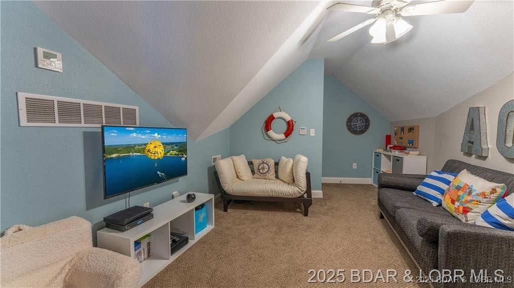 Camdenton, Missouri, 65020, United States, 7 Bedrooms Bedrooms, ,6 BathroomsBathrooms,Residential,Active,1876843