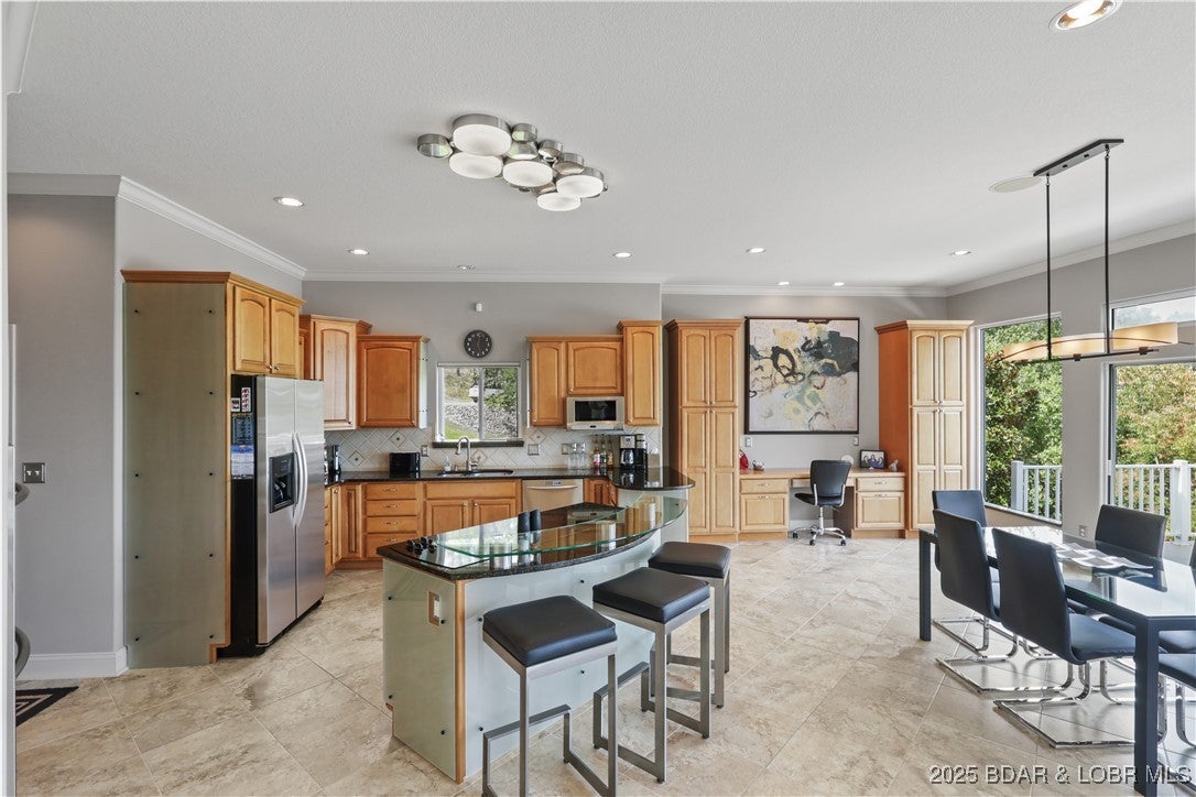 Porto Cima, Missouri, 65079, United States, 4 Bedrooms Bedrooms, ,4 BathroomsBathrooms,Residential,Active,1943787
