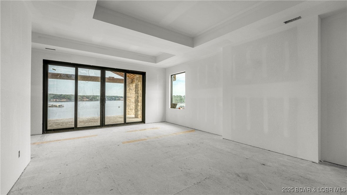 Osage Beach, Missouri, 65065, United States, 6 Bedrooms Bedrooms, ,9 BathroomsBathrooms,Residential,Active,1964478