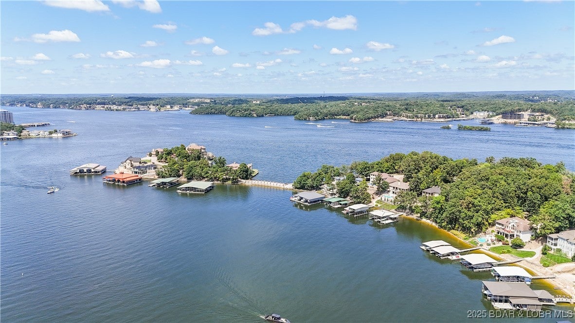 Sunrise Beach, Missouri, 65079, United States, 5 Bedrooms Bedrooms, ,5 BathroomsBathrooms,Residential,Active,1929435