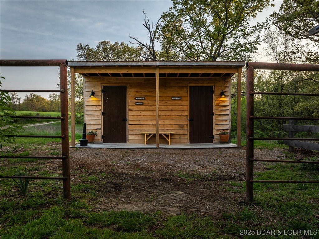 Eldon, Missouri, 65026, United States, 5 Bedrooms Bedrooms, ,3 BathroomsBathrooms,Residential,Active,1790925