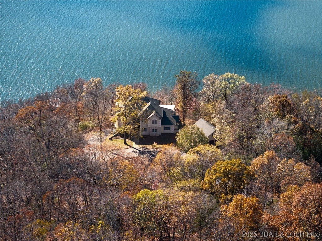 Linn Creek, Missouri, 65052, United States, 7 Bedrooms Bedrooms, ,6 BathroomsBathrooms,Residential,Active,1929474