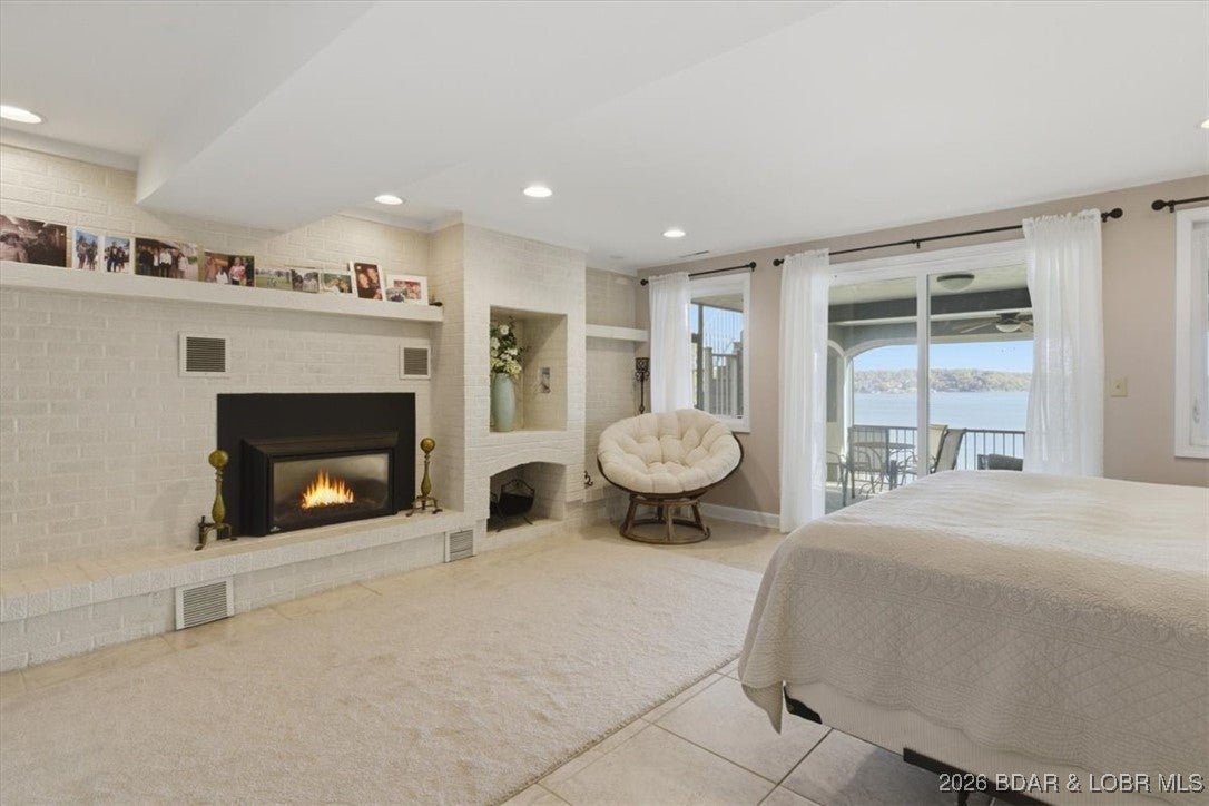 Osage Beach, Missouri, 65065, United States, 5 Bedrooms Bedrooms, ,3 BathroomsBathrooms,Residential,Active,2008728