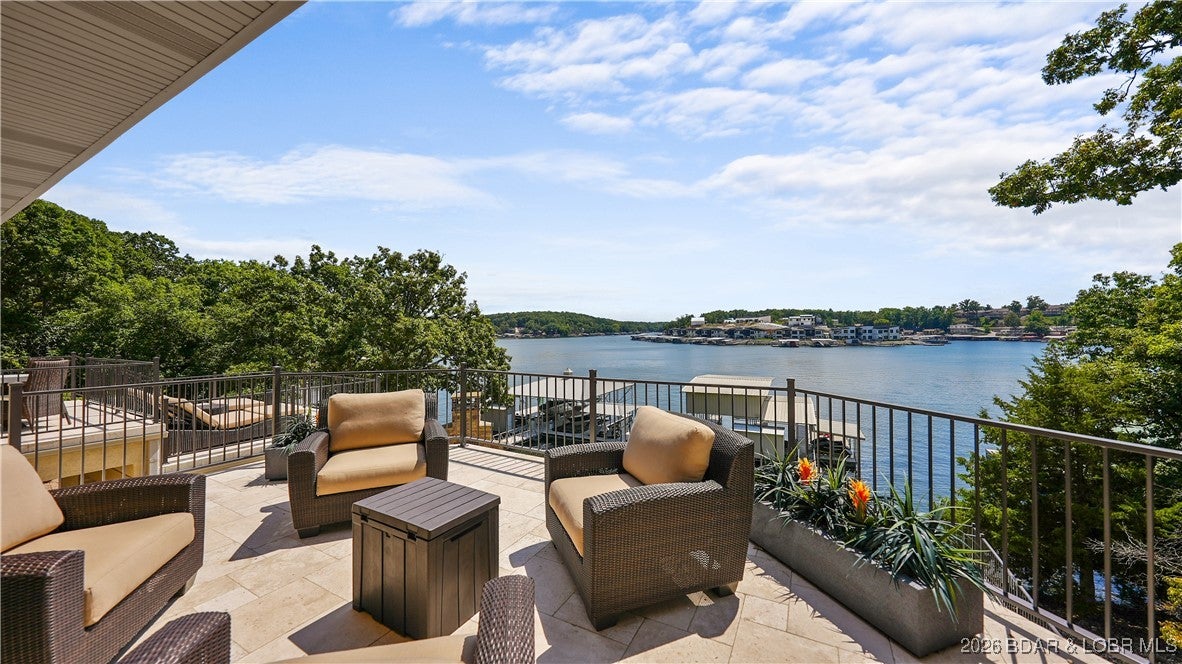 Sunrise Beach, Missouri, 65079, United States, 5 Bedrooms Bedrooms, ,5 BathroomsBathrooms,Residential,Active,2015220