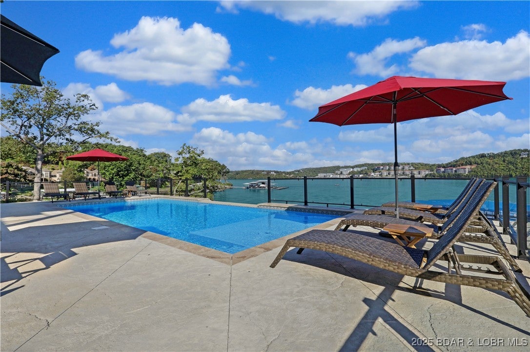 Porto Cima, Missouri, 65079, United States, 6 Bedrooms Bedrooms, ,5 BathroomsBathrooms,Residential,Active,1960144