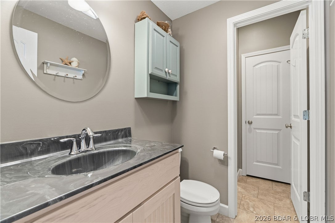 Gravois Mills, Missouri, 65037, United States, 5 Bedrooms Bedrooms, ,3 BathroomsBathrooms,Residential,Active,2032925