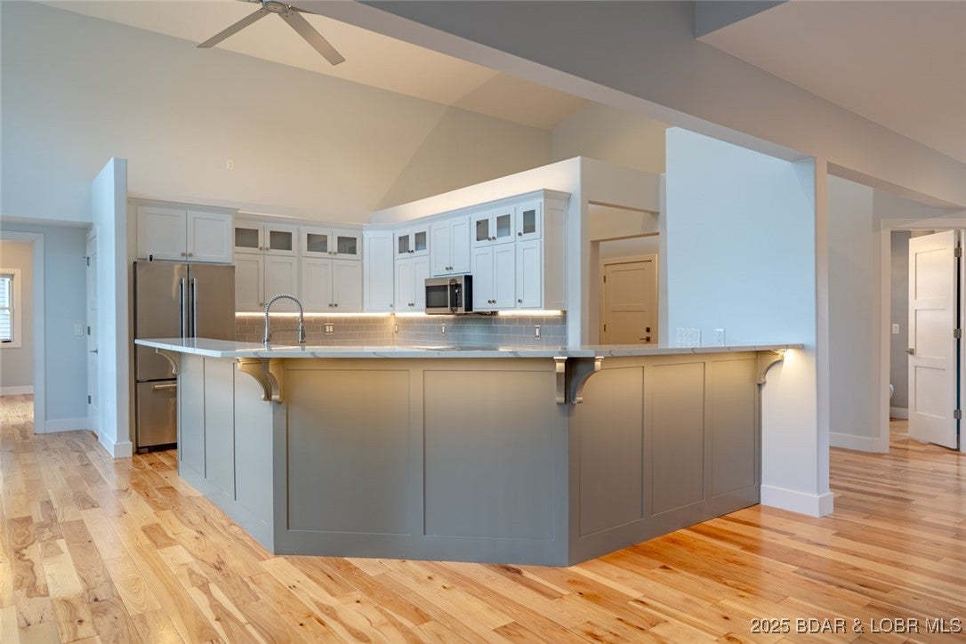 Climax Springs, Missouri, 65324, United States, 5 Bedrooms Bedrooms, ,5 BathroomsBathrooms,Residential,Active,1988443