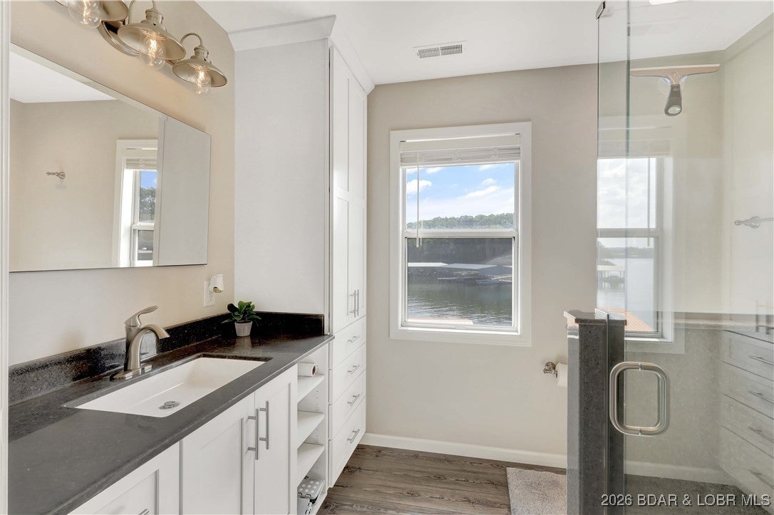 Sunrise Beach, Missouri, 65079, United States, 5 Bedrooms Bedrooms, ,6 BathroomsBathrooms,Residential,Active,2015451