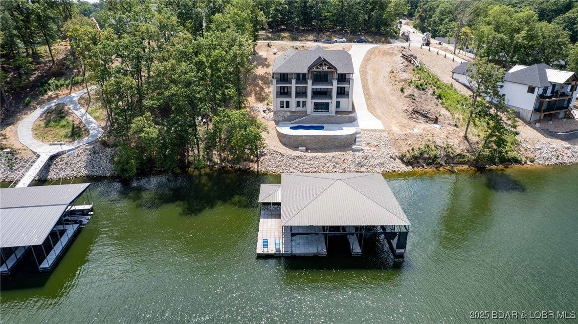 Sunrise Beach, Missouri, 65079, United States, 6 Bedrooms Bedrooms, ,7 BathroomsBathrooms,Residential,Active,1968091