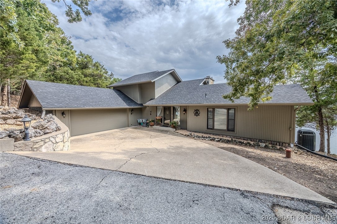 Sunrise Beach, Missouri, 65079, United States, 3 Bedrooms Bedrooms, ,3 BathroomsBathrooms,Residential,Active,1934766