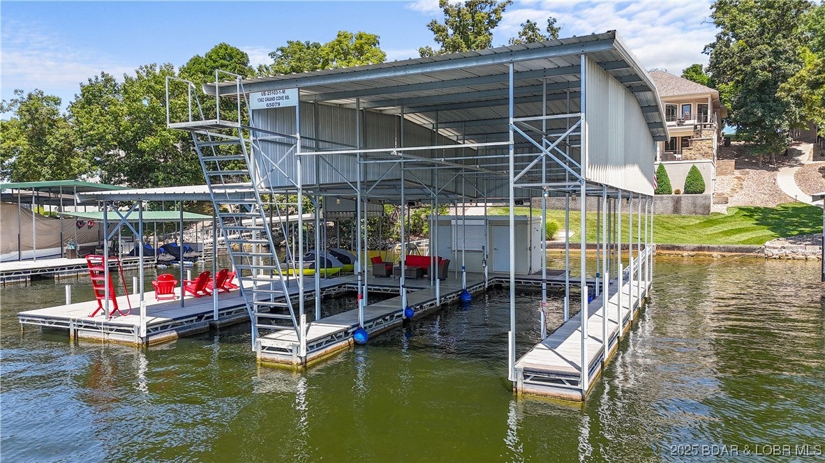 Sunrise Beach, Missouri, 65079, United States, 5 Bedrooms Bedrooms, ,5 BathroomsBathrooms,Residential,Active,1929435