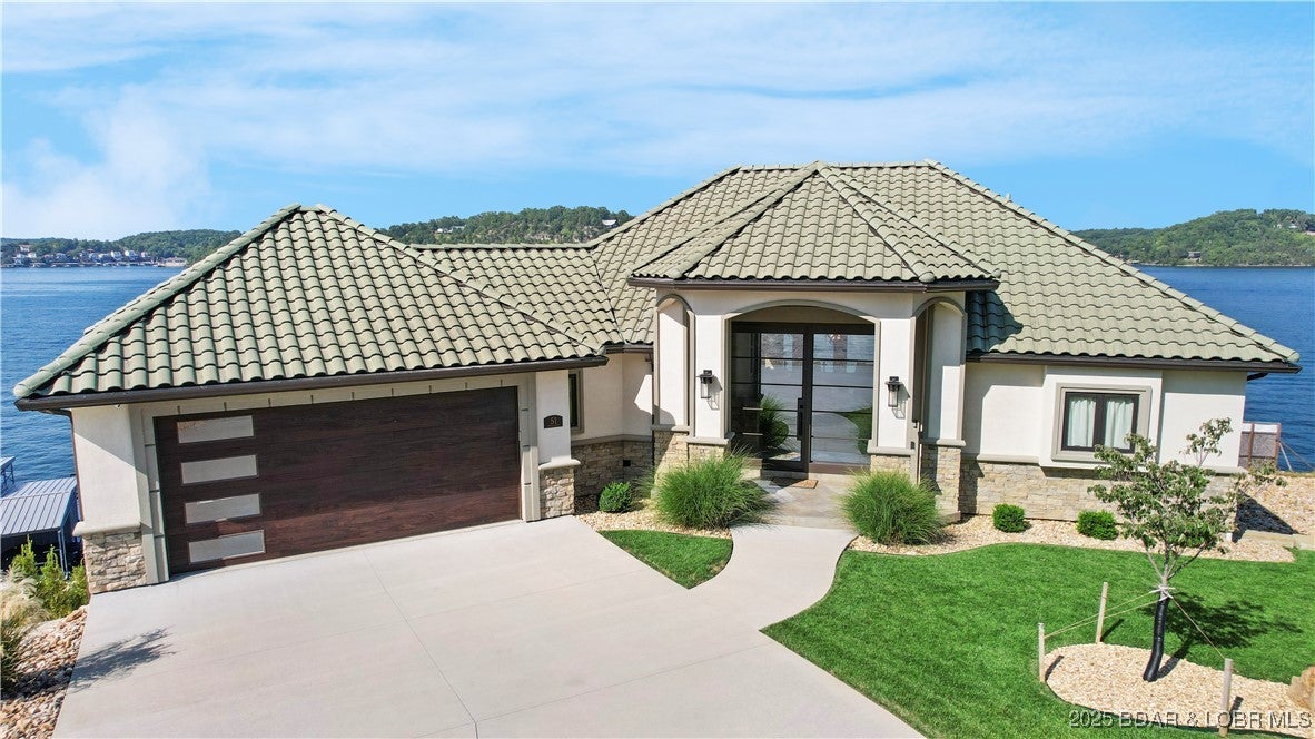 Lake Ozark, Missouri, 65049, United States, ,5 BathroomsBathrooms,Residential,Active,1734496