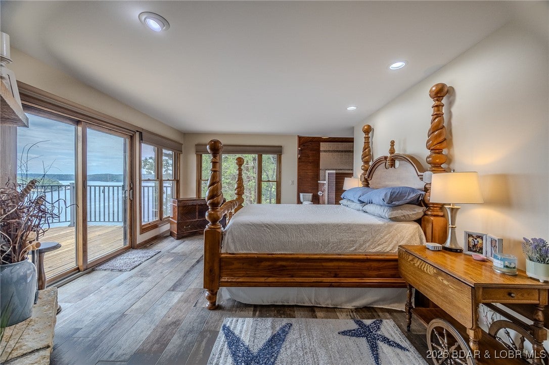 Sunrise Beach, Missouri, 65079, United States, 3 Bedrooms Bedrooms, ,3 BathroomsBathrooms,Residential,Active,1934766