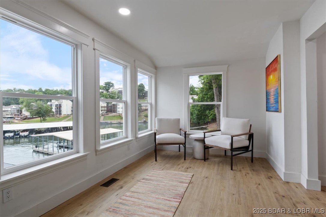 Osage Beach, Missouri, 65065, United States, 5 Bedrooms Bedrooms, ,4 BathroomsBathrooms,Residential,Active,2001071