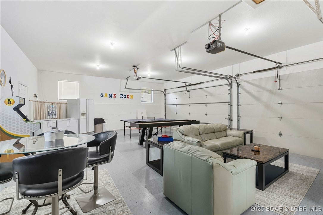 Sunrise Beach, Missouri, 65079, United States, 6 Bedrooms Bedrooms, ,5 BathroomsBathrooms,Residential,Active,1963265