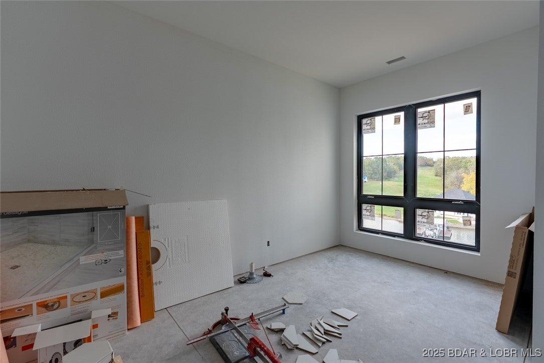 Osage Beach, Missouri, 65065, United States, 4 Bedrooms Bedrooms, ,5 BathroomsBathrooms,Residential,Active,1985585