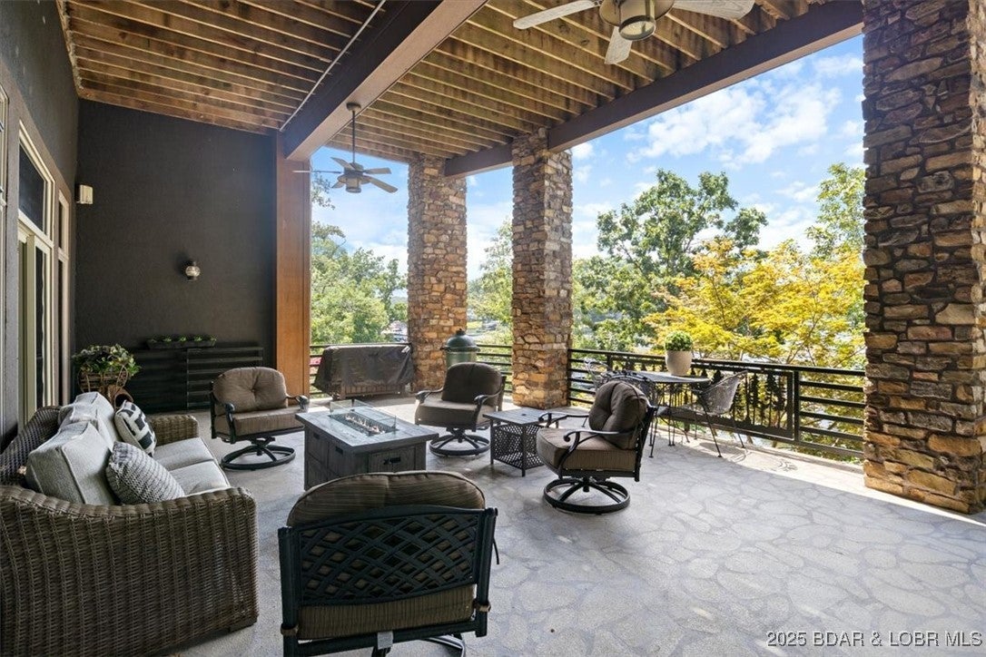 Sunrise Beach, Missouri, 65079, United States, 7 Bedrooms Bedrooms, ,6 BathroomsBathrooms,Residential,Active,1973357