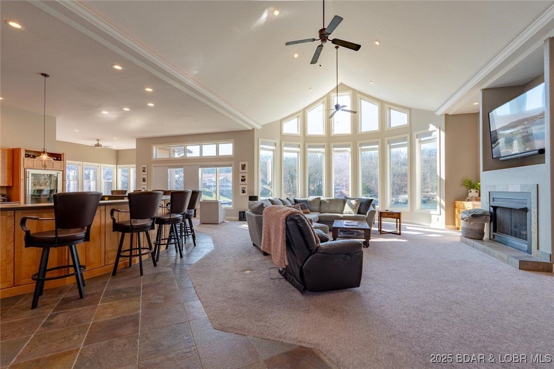 Sunrise Beach, Missouri, 65079, United States, 5 Bedrooms Bedrooms, ,7 BathroomsBathrooms,Residential,Active,2007238