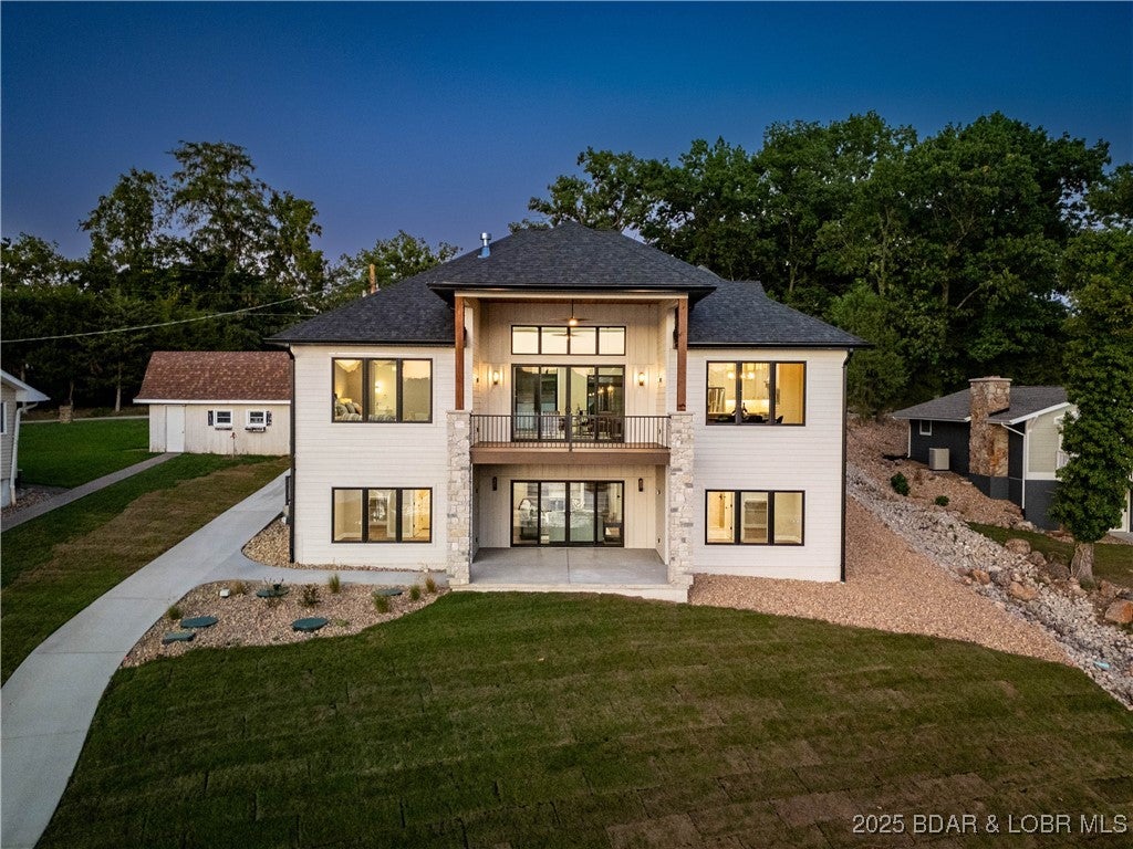 Osage Beach, Missouri, 65065, United States, 6 Bedrooms Bedrooms, ,6 BathroomsBathrooms,Residential,Active,1922661