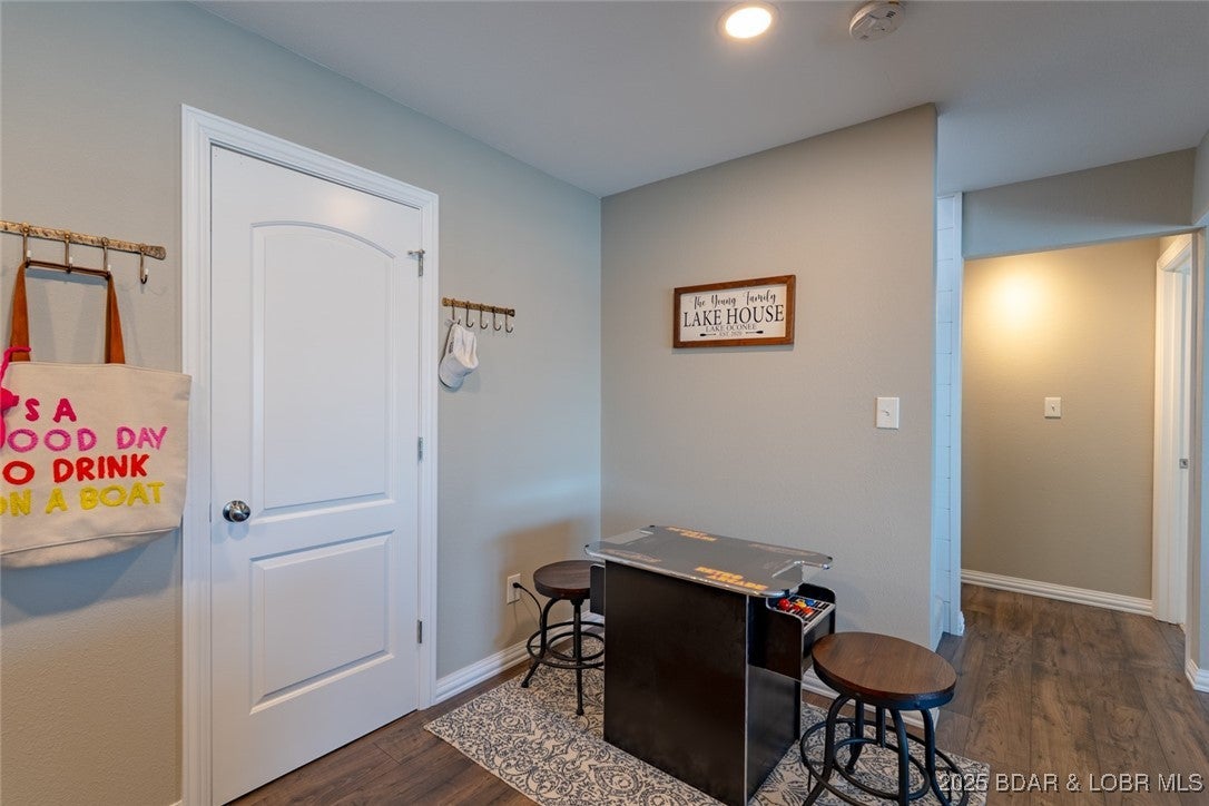 Four Seasons, Missouri, 65049, United States, 5 Bedrooms Bedrooms, ,4 BathroomsBathrooms,Residential,Active,2008696