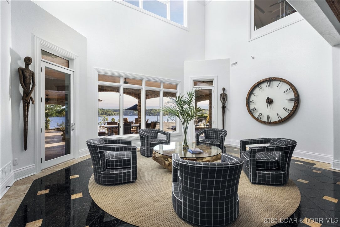 Sunrise Beach, Missouri, 65079, United States, 18 Bedrooms Bedrooms, ,19 BathroomsBathrooms,Residential,Active,1944266