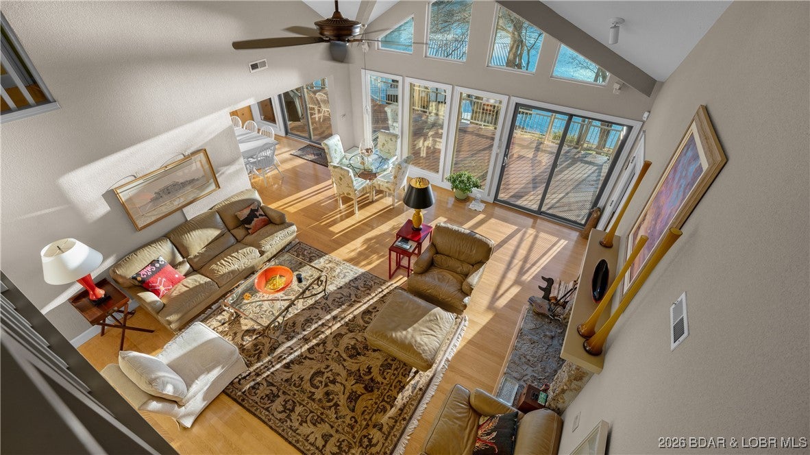 Lake Ozark, Missouri, 65049, United States, 5 Bedrooms Bedrooms, ,6 BathroomsBathrooms,Residential,Active,2009424