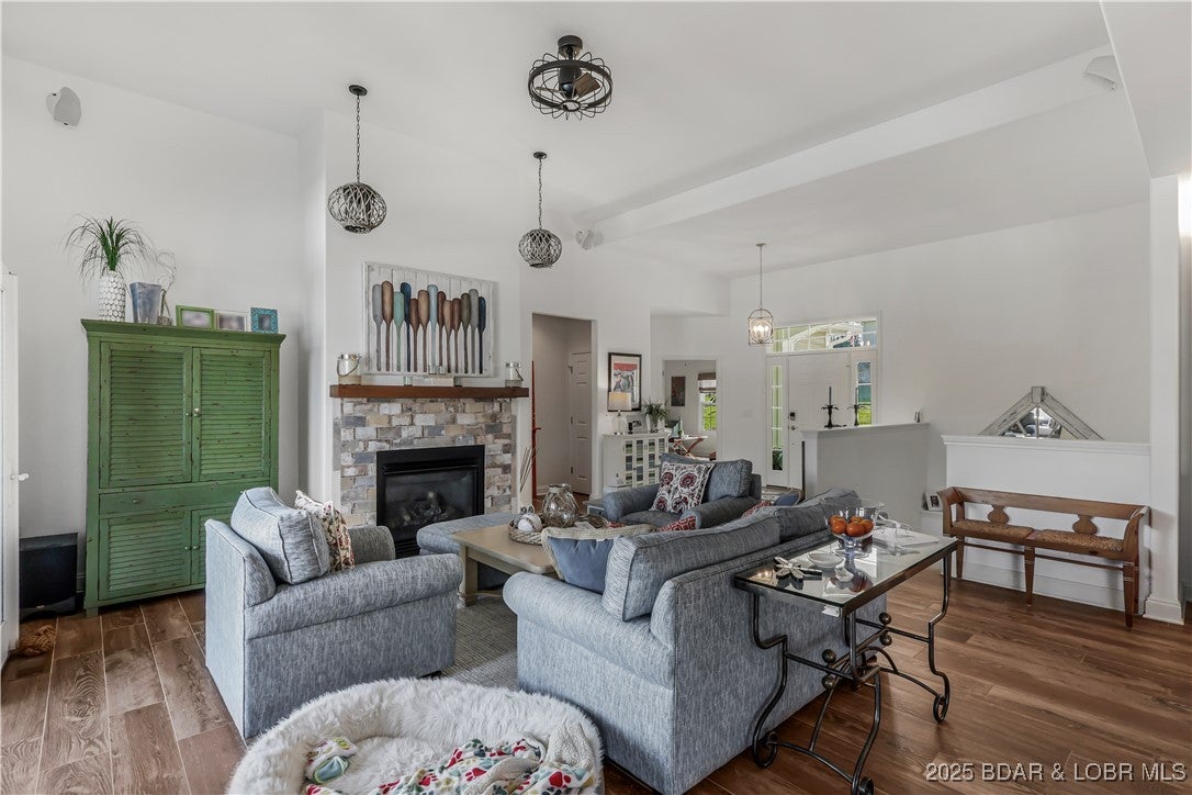 Lake Ozark, Missouri, 65049, United States, 6 Bedrooms Bedrooms, ,4 BathroomsBathrooms,Residential,Active,2006947