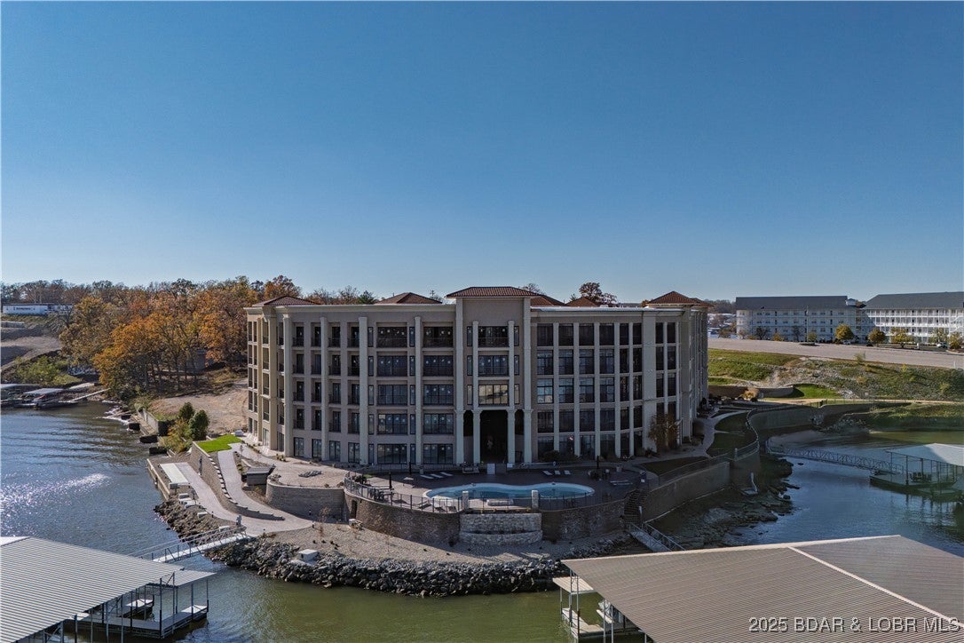 Osage Beach, Missouri, 65065, United States, 4 Bedrooms Bedrooms, ,5 BathroomsBathrooms,Residential,Active,1823963