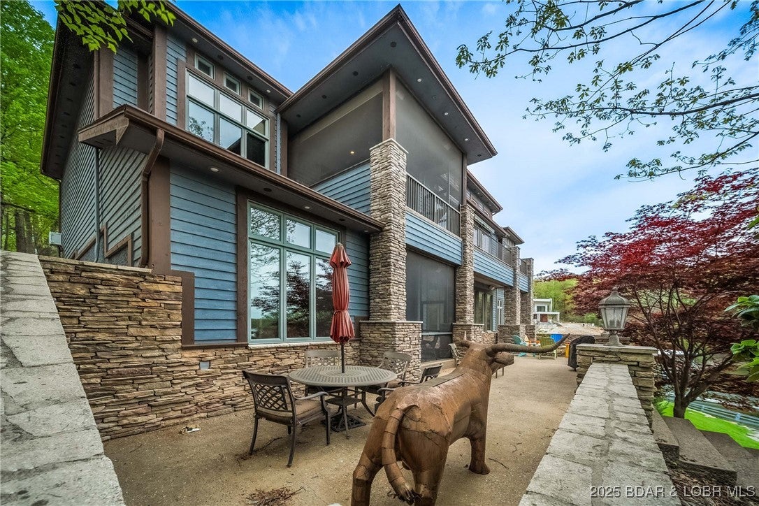 Villages, Missouri, 65079, United States, 5 Bedrooms Bedrooms, ,7 BathroomsBathrooms,Residential,Active,1964268