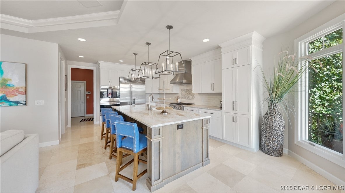 Sunrise Beach, Missouri, 65079, United States, 5 Bedrooms Bedrooms, ,5 BathroomsBathrooms,Residential,Active,1929435