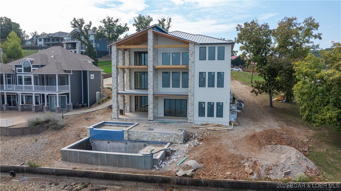 Osage Beach, Missouri, 65065, United States, 6 Bedrooms Bedrooms, ,9 BathroomsBathrooms,Residential,Active,1964478