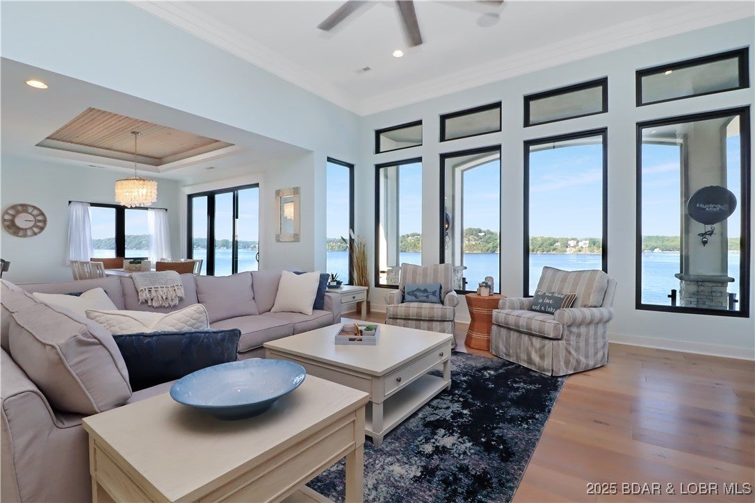 Lake Ozark, Missouri, 65049, United States, ,5 BathroomsBathrooms,Residential,Active,1734496