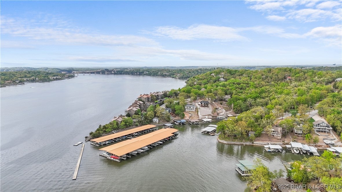 Osage Beach, Missouri, 65065, United States, 4 Bedrooms Bedrooms, ,4 BathroomsBathrooms,Residential,Active,1946330