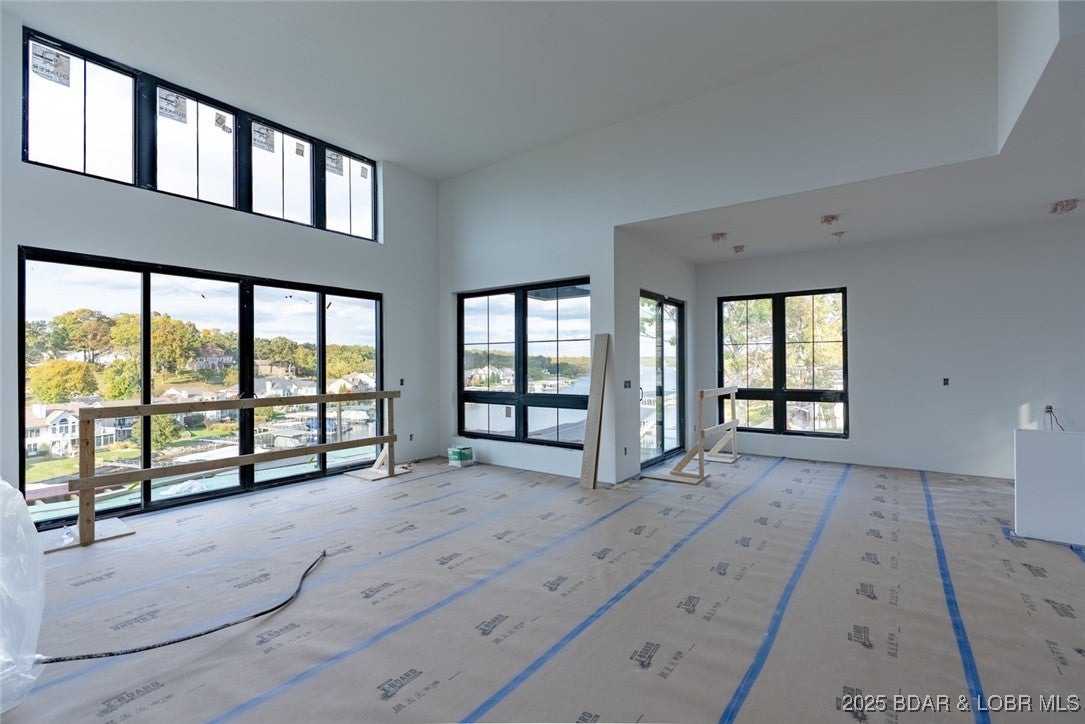 Osage Beach, Missouri, 65065, United States, 4 Bedrooms Bedrooms, ,5 BathroomsBathrooms,Residential,Active,1985585