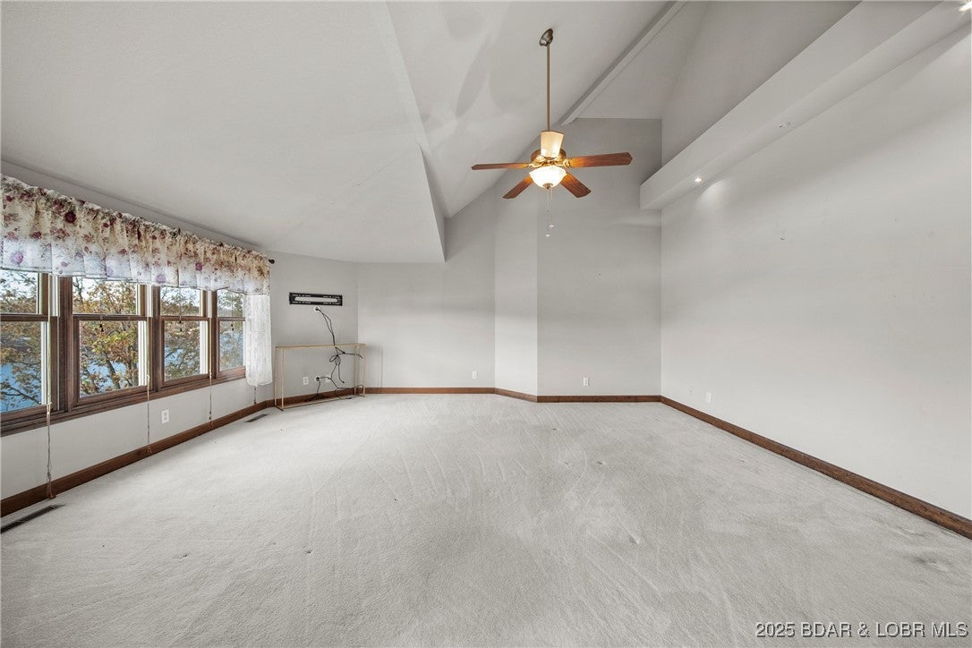 Linn Creek, Missouri, 65052, United States, 7 Bedrooms Bedrooms, ,6 BathroomsBathrooms,Residential,Active,1929474