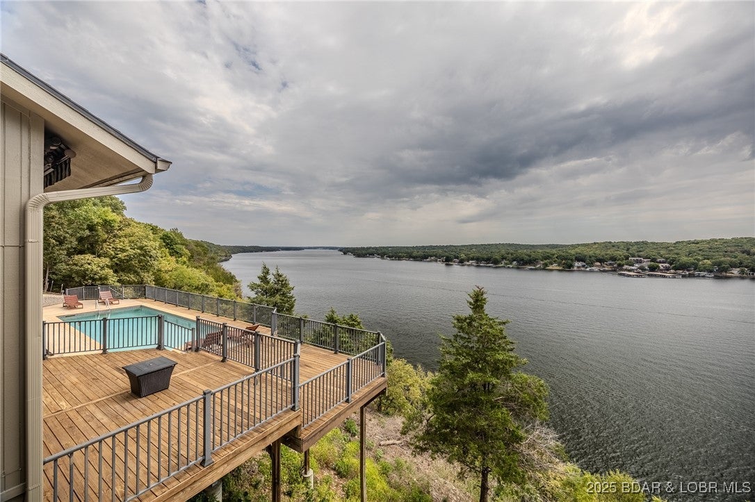 Sunrise Beach, Missouri, 65079, United States, 3 Bedrooms Bedrooms, ,3 BathroomsBathrooms,Residential,Active,1934766