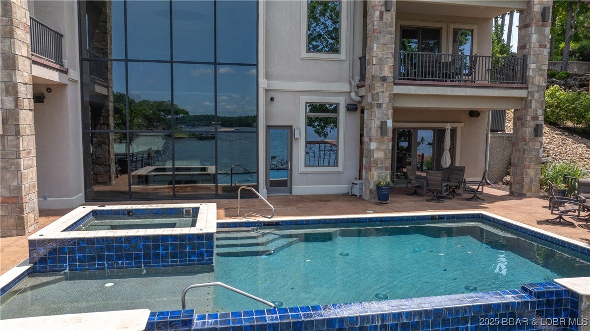 Sunrise Beach, Missouri, 65079, United States, 6 Bedrooms Bedrooms, ,8 BathroomsBathrooms,Residential,Pending,1943776