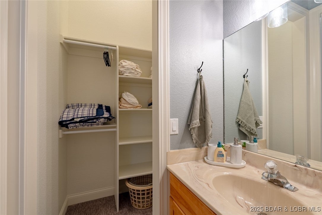 Sunrise Beach, Missouri, 65079, United States, 5 Bedrooms Bedrooms, ,7 BathroomsBathrooms,Residential,Active,2007238