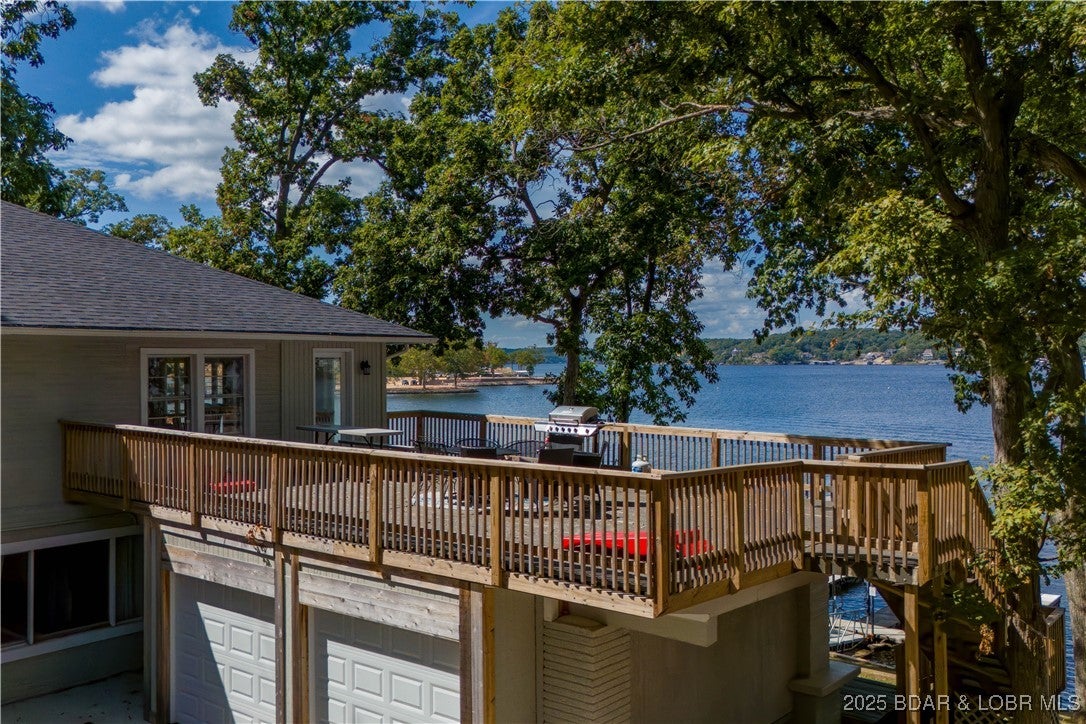 Sunrise Beach, Missouri, 65079, United States, 9 Bedrooms Bedrooms, ,7 BathroomsBathrooms,Residential,Active,1898212