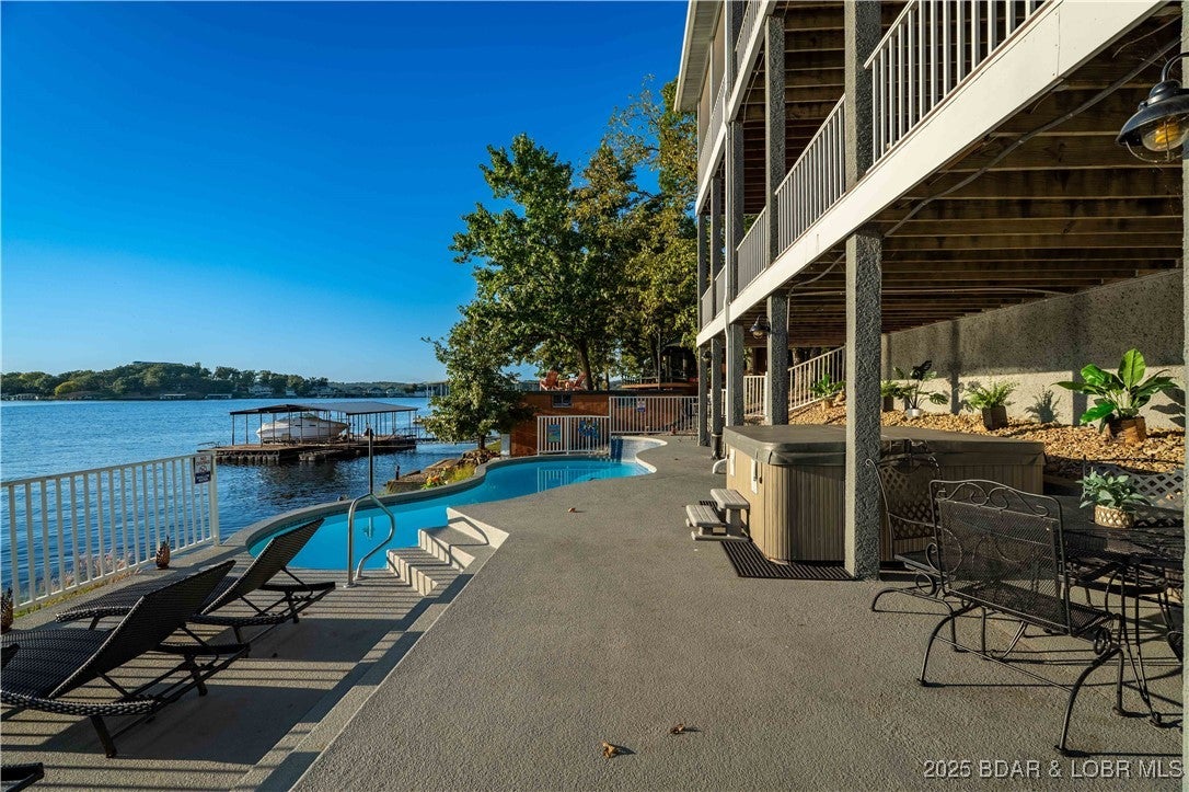 Sunrise Beach, Missouri, 65079, United States, 6 Bedrooms Bedrooms, ,5 BathroomsBathrooms,Residential,Active,1963265